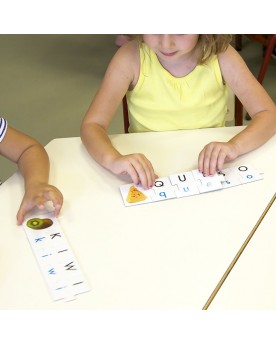 Photo-formation de mots Langage, communication, socialisation  – Serpent à Lunettes